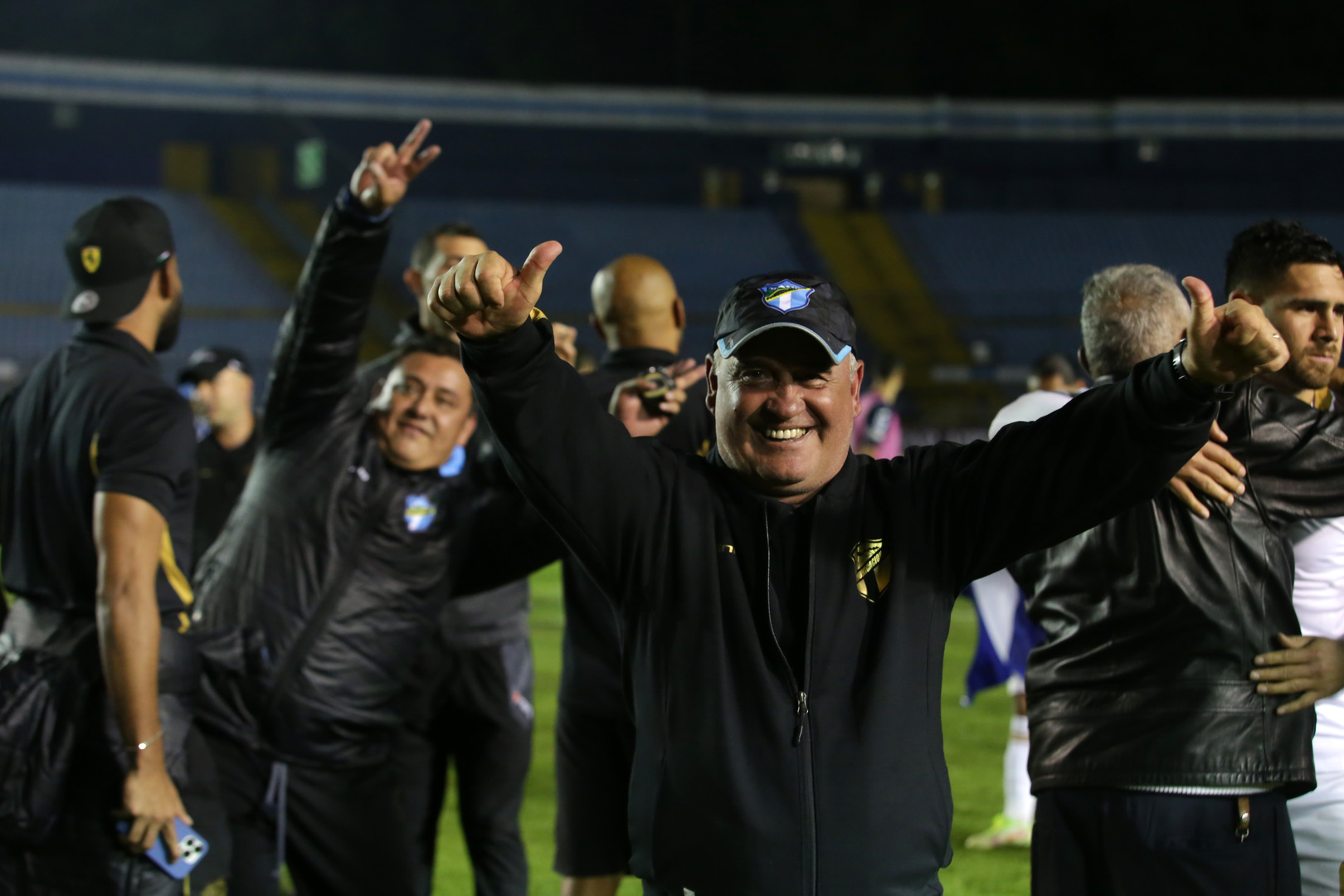 Willy Olivera deja de ser técnico de Comunicaciones