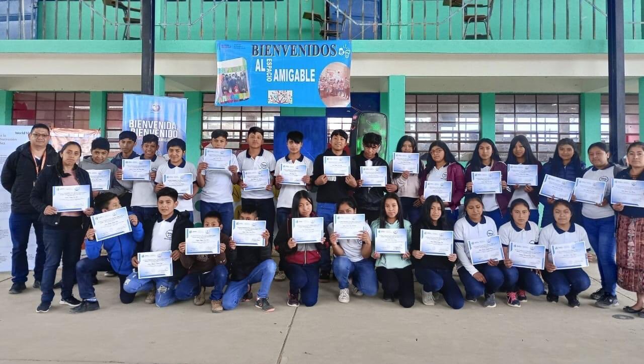 Clausuran actividades en el marco del programa Espacios Amigables en Totonicapán
