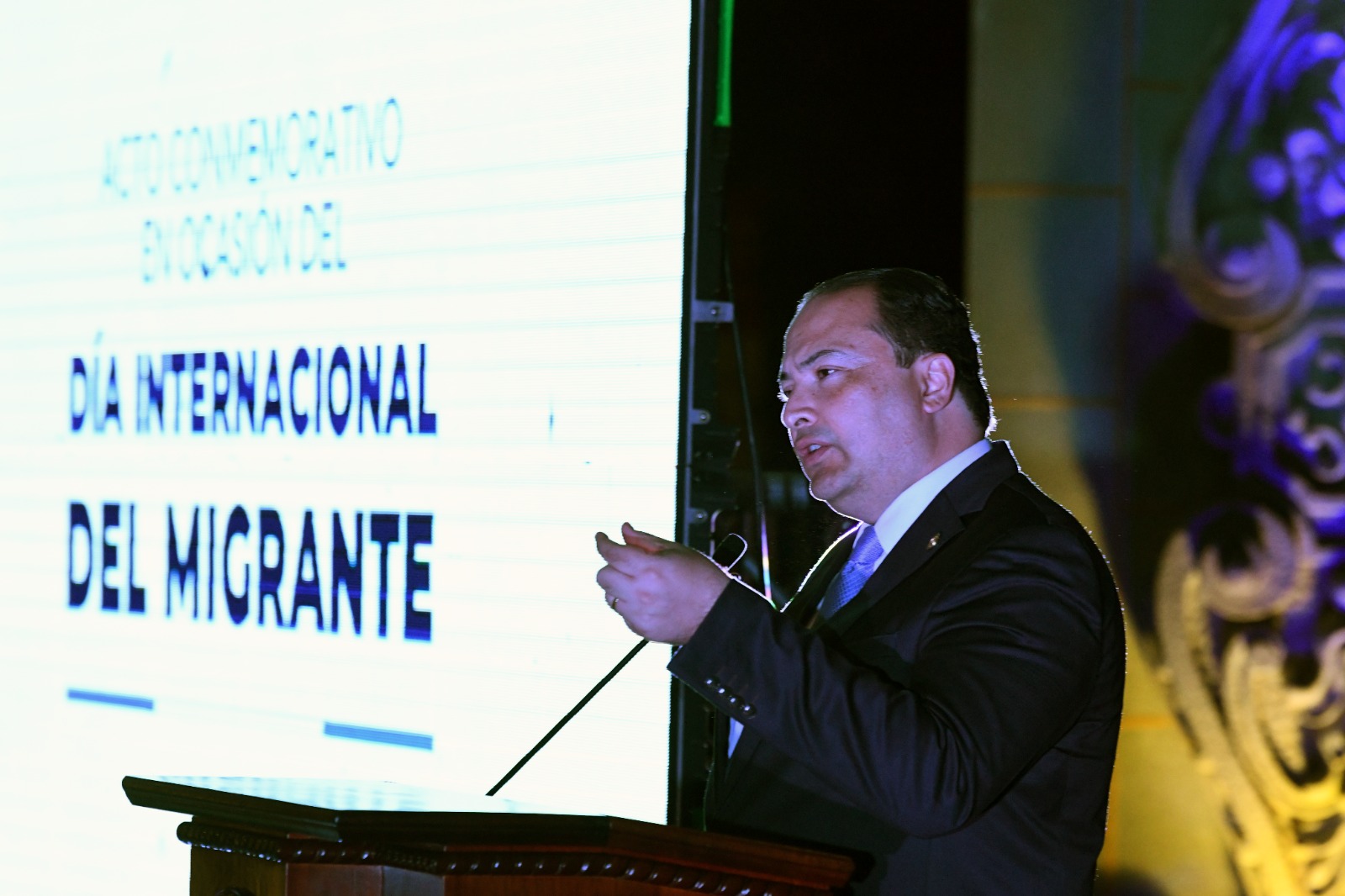 Acto solemne en conmemoración a los migrantes. /Foto: Carlos Jacinto