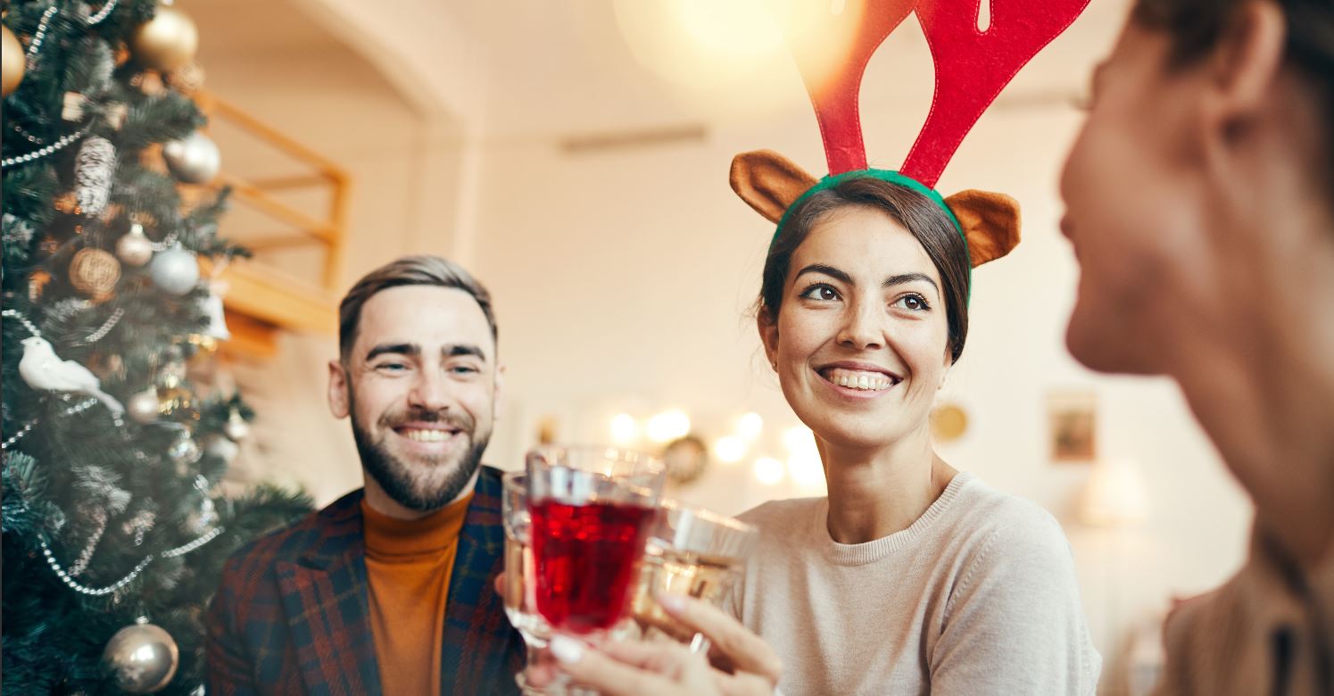 Salud invita a la población a celebrar con medida y sin excesos. /Foto: MSPAS