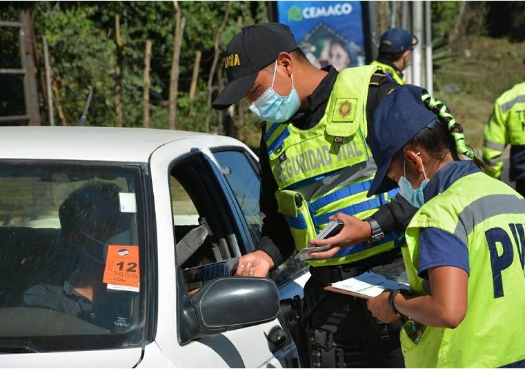 Departamento de Tránsito intensifica esfuerzos en estas fiestas de fin de año