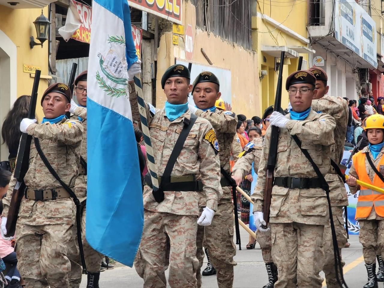 Brindan información del servicio cívico militar en Totonicapán