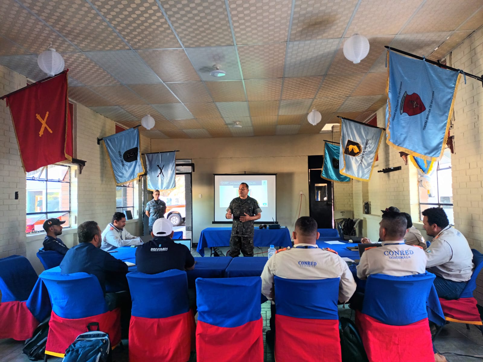 Mesa técnica interinstitucional fortalece acciones para la atención de incendios en Jalapa