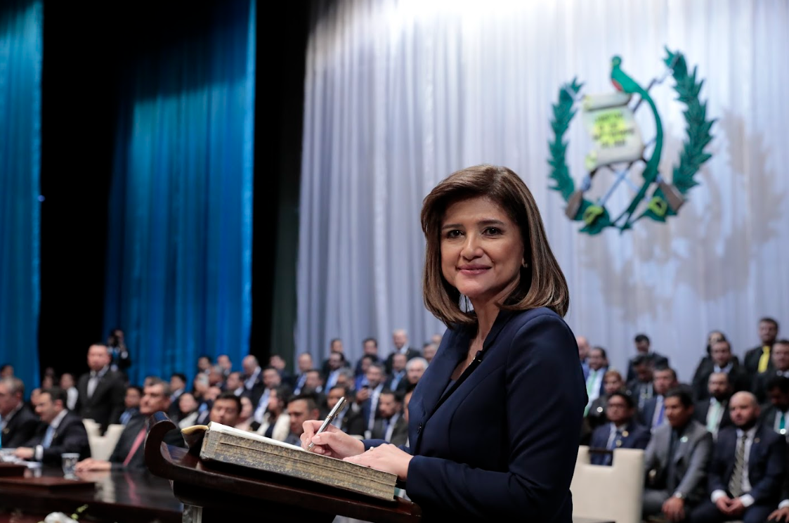 Trayectoria de Karin Herrera, la segunda mujer en la Vicepresidencia de Guatemala