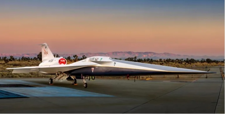 Científicos chinos crean material cerámico resistente al calor para aviones supersónicos
