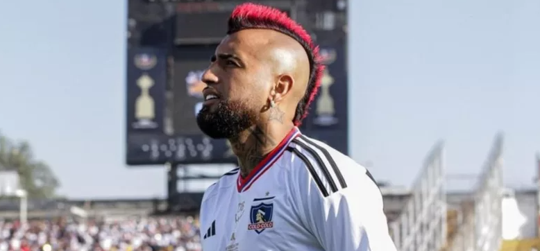 El rey Arturo regresa a Colo Colo