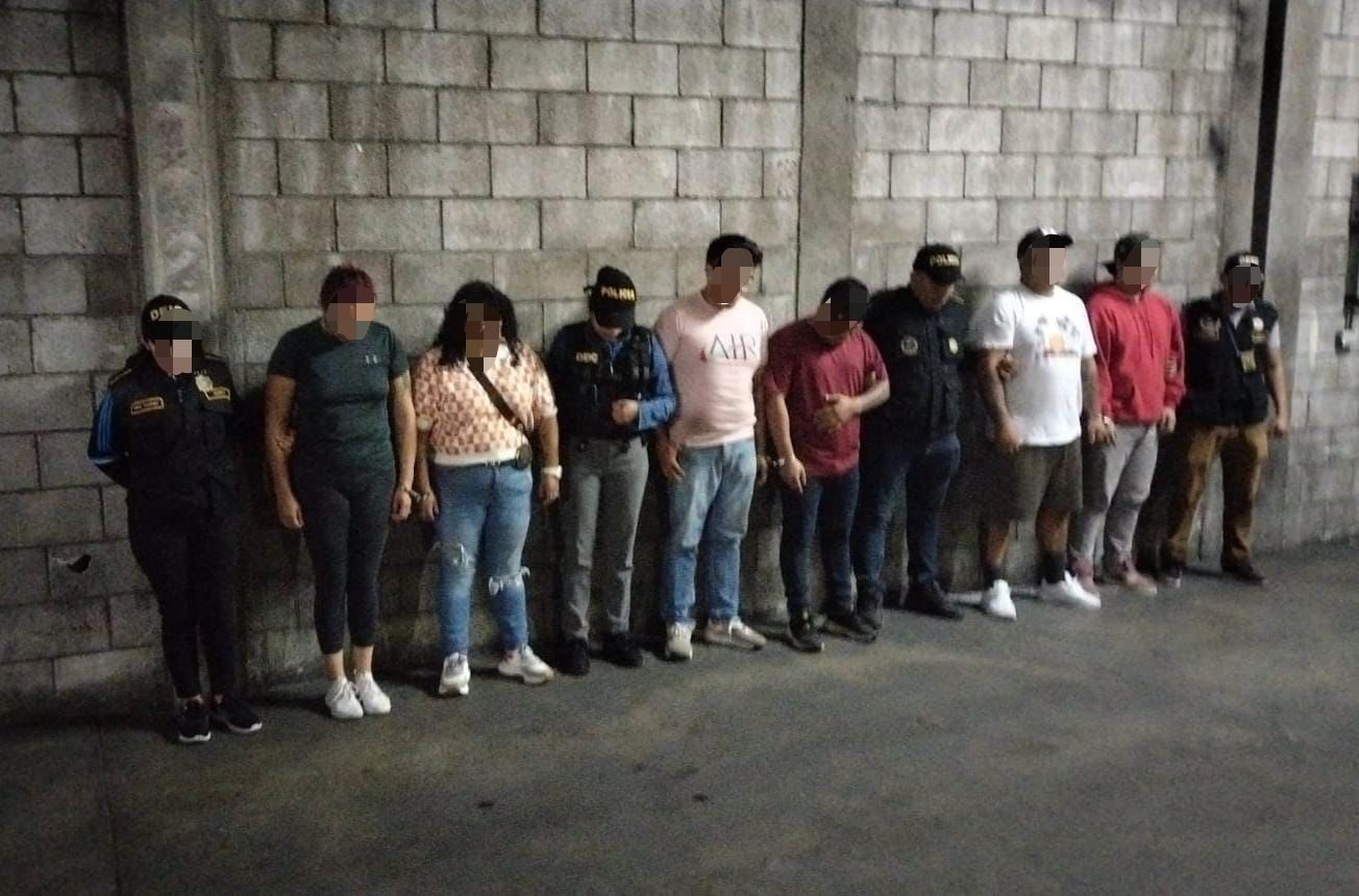 DEIC desarticula redes de robo de vehículos en Guatemala