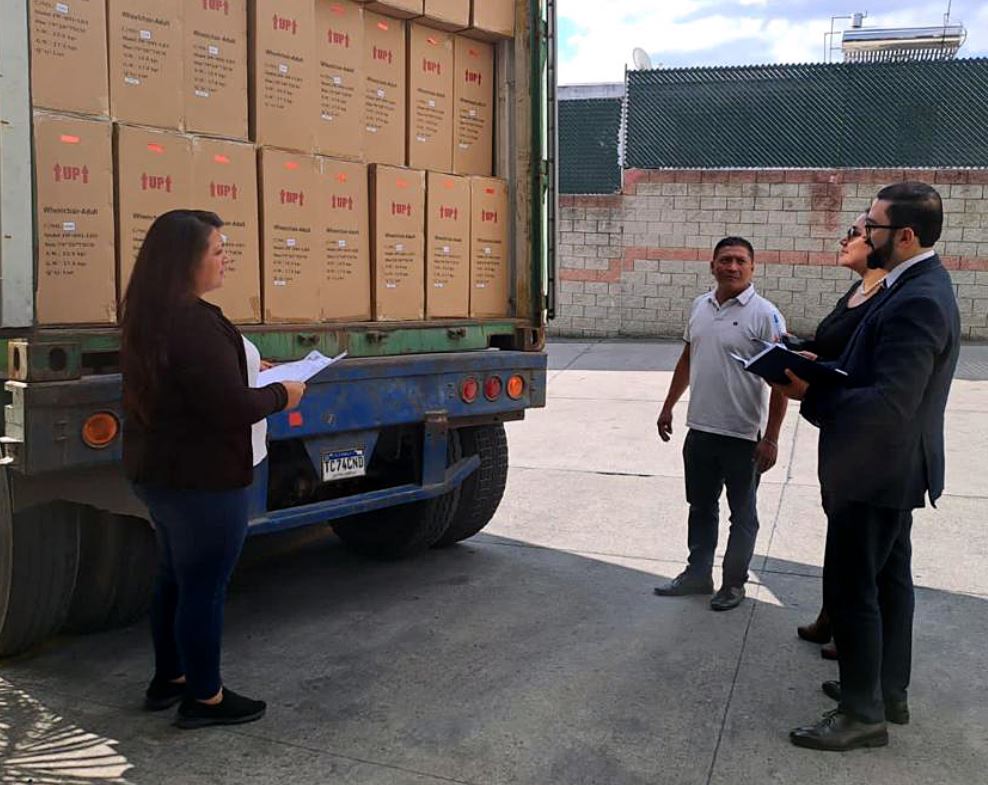 Donación de sillas