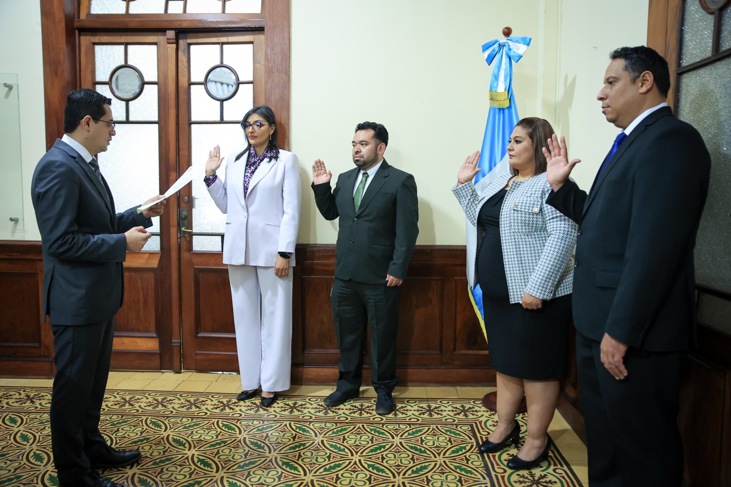 Juramentan a los nuevos cuatro viceministros del MAGA
