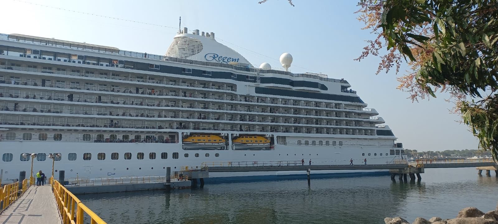 Migración agiliza más de mil controles migratorios de turistas que ingresaron en dos cruceros