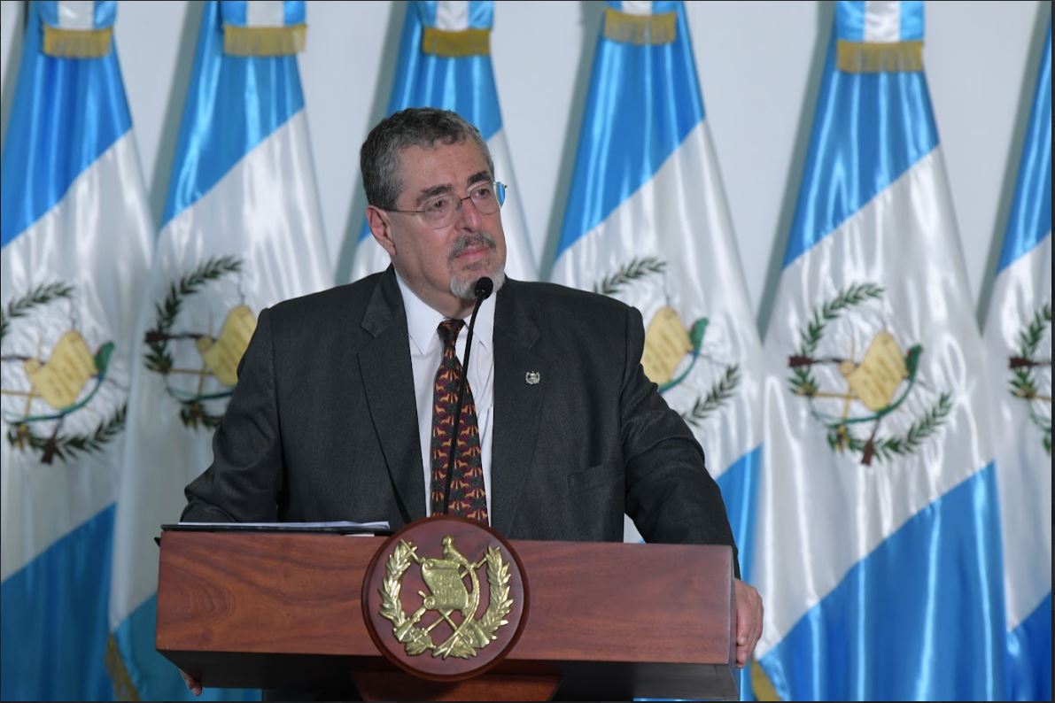 Presidente anuncia procedimiento para selección de nuevos gobernadores. / Foto: Carlos Jacinto y Álvaro Interiano.