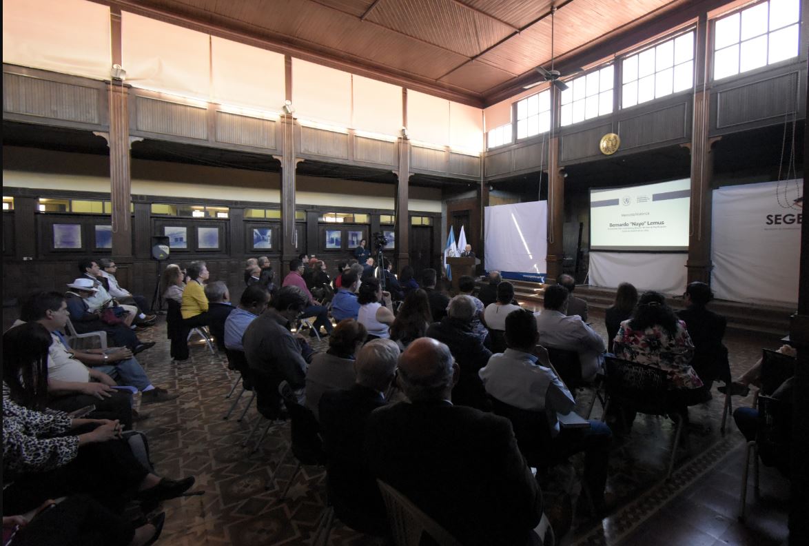 Segeplan promueve recuperación de memoria histórica institucional