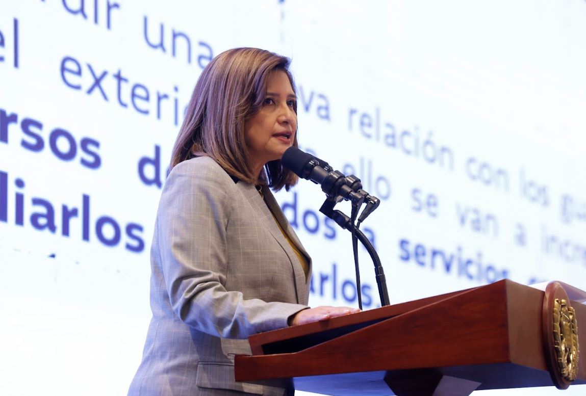 Vicepresidenta Karin Herrera durante presentación del Plan de Gobierno. // Foto: Gilber García.