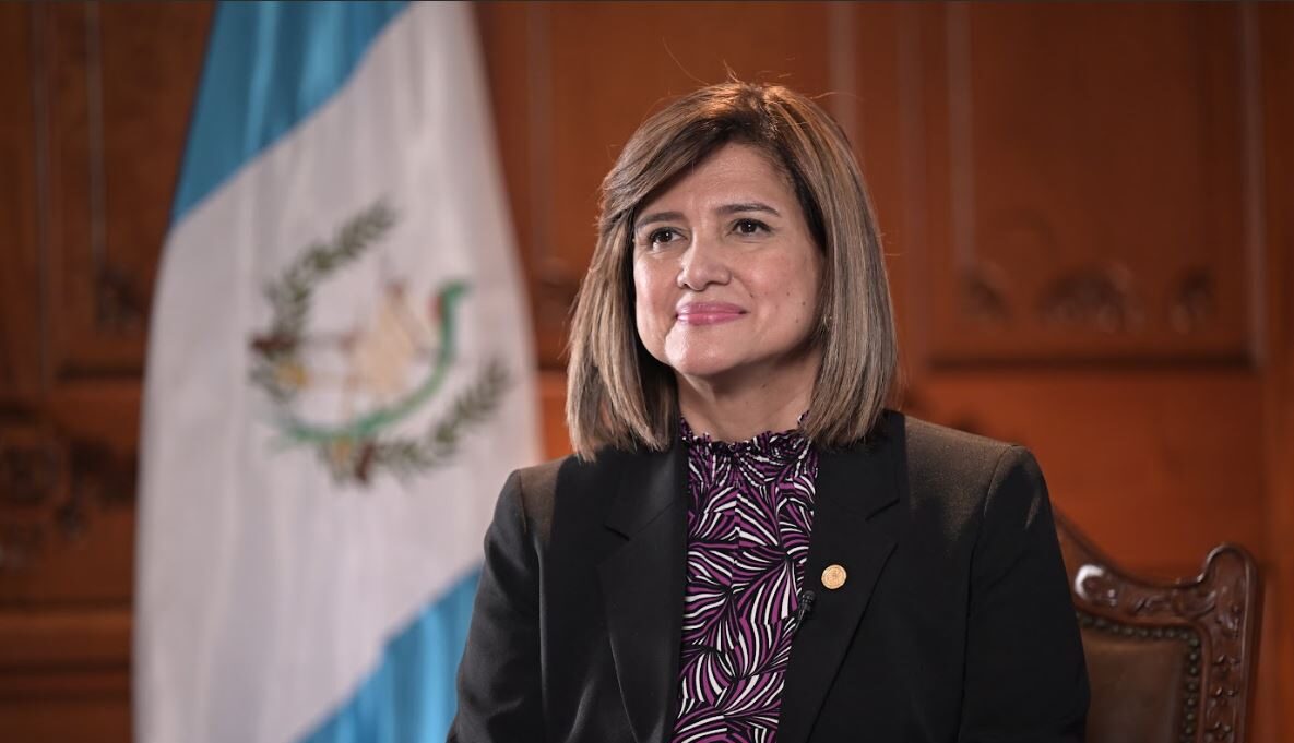 Vicemandataria Karin Herrera: “Es necesario reconstruir este país, y depende de todos los guatemaltecos”