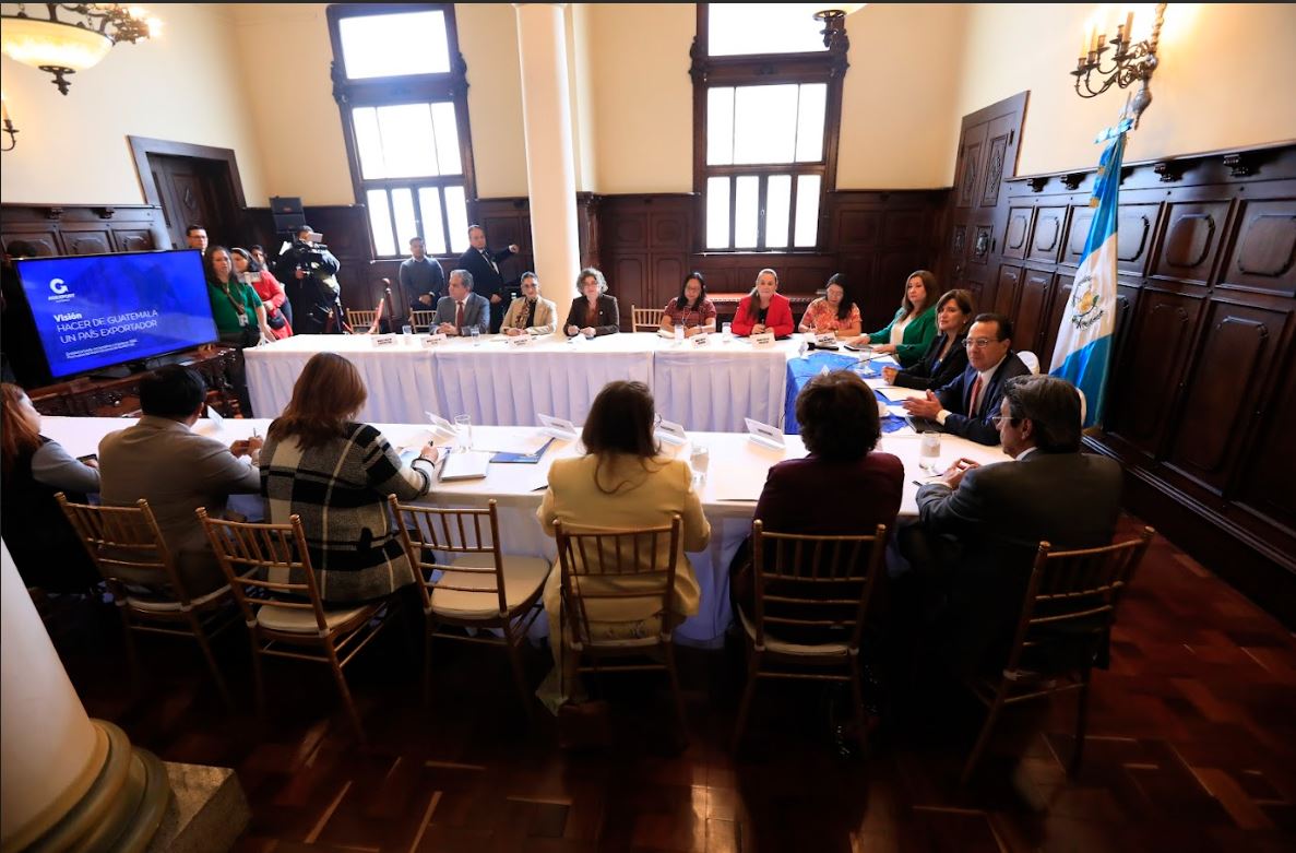Vicepresidenta se reúne con autoridades de Agexport
