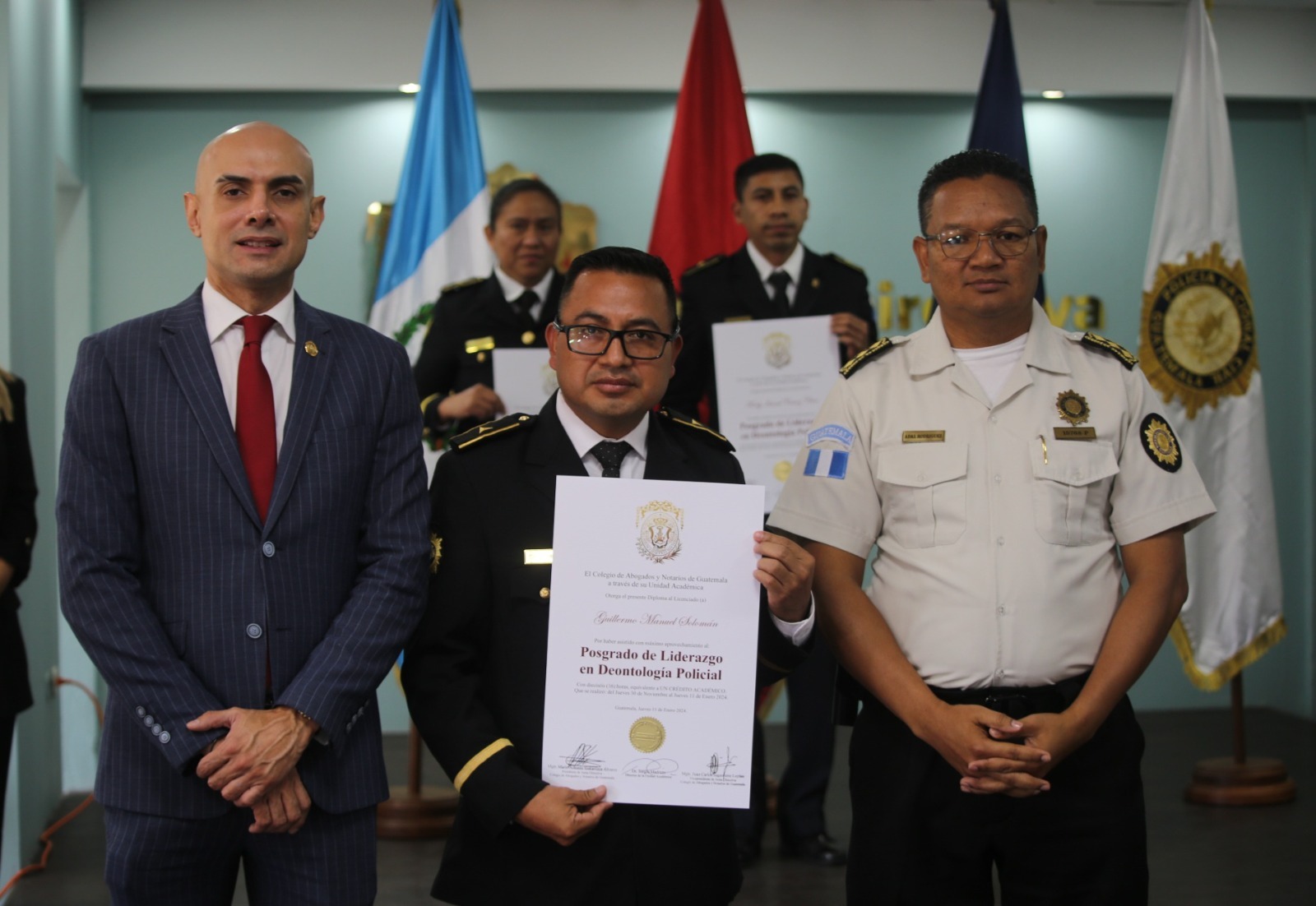 Cohorte de 121 agentes de la PNC concluyen diplomado posgrado de Liderazgo en Deontología Policial
