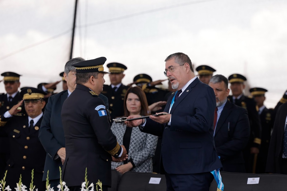 PNC rinde honores y reconocimiento al presidente Bernardo Arévalo