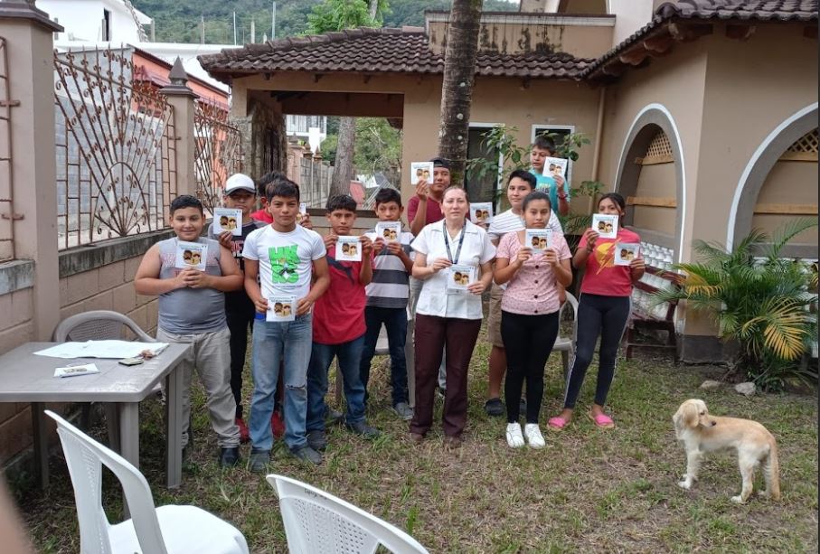 Adolescentes reciben charlas de vida saludable en Chiquimula