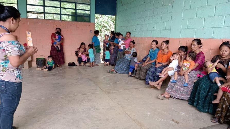 Brindan información para prevenir enfermedades en comunidades de Alta Verapaz