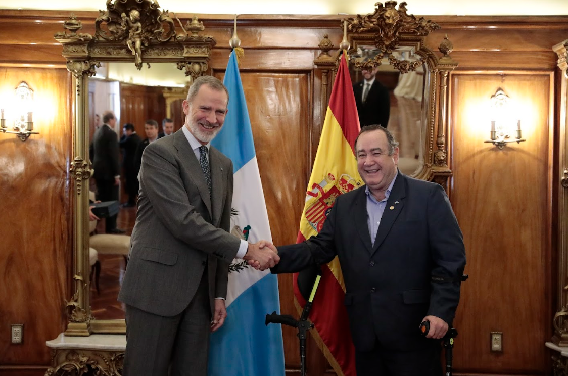 Presidente recibe a representantes de España y República de China (Taiwán)
