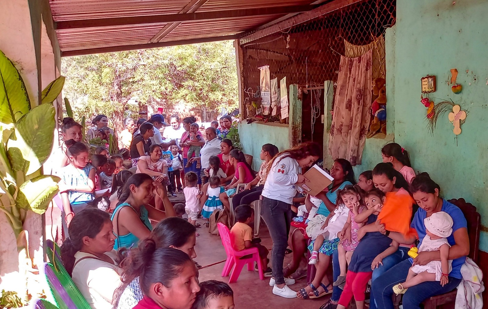Capacitan a mujeres en temas de alimentación y nutrición