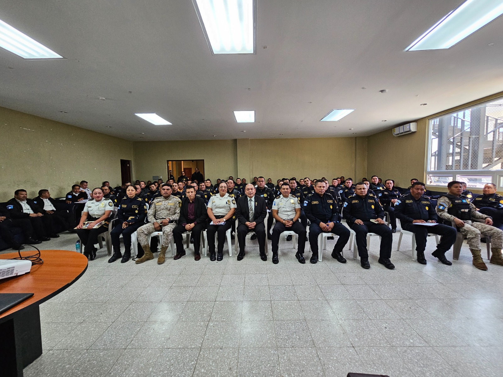 Mandos de la Comisaría 42 sostienen reunión para fortalecer seguridad en los municipios de San Marcos