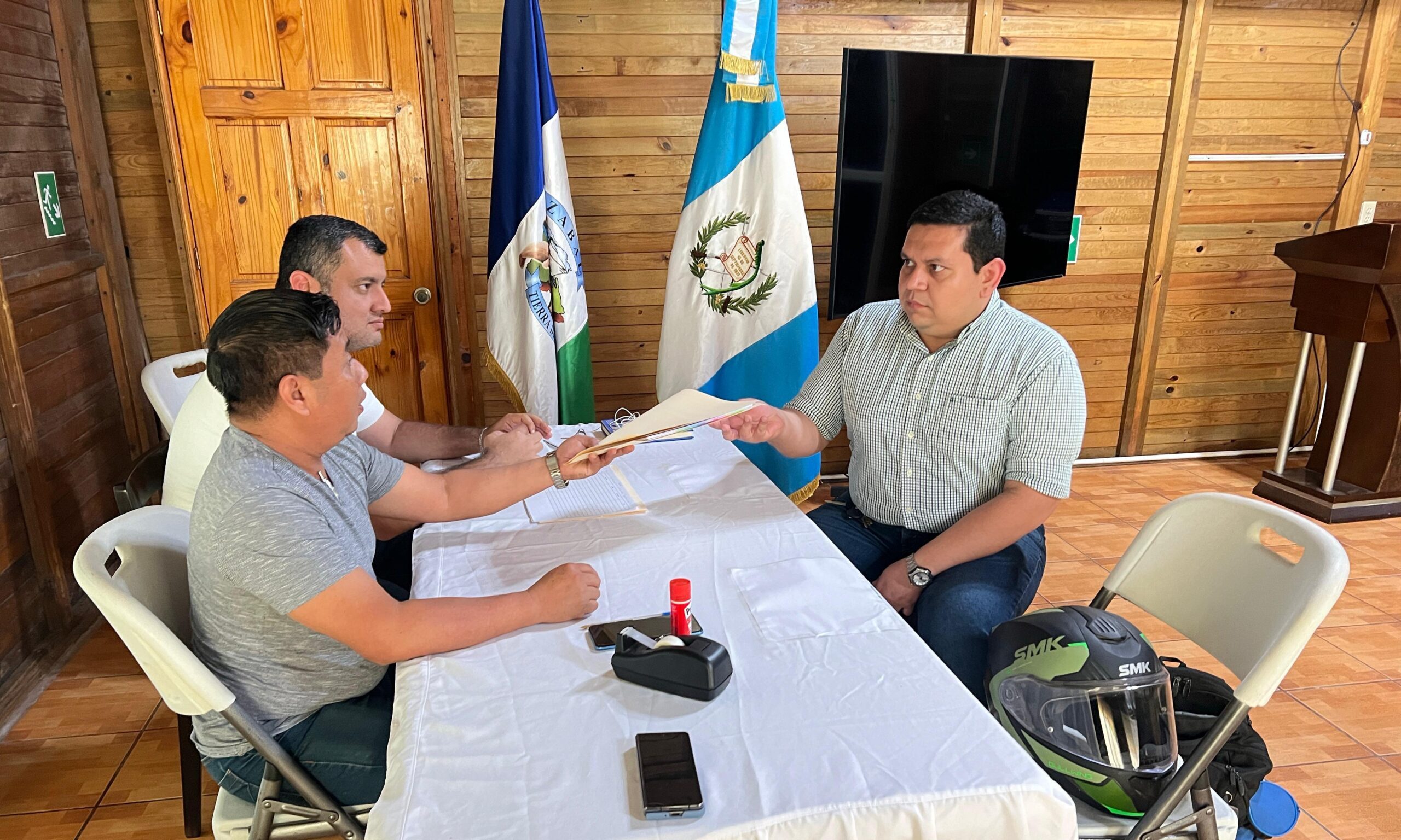 En Izabal continúa recepción de expedientes de aspirantes a gobernador departamental
