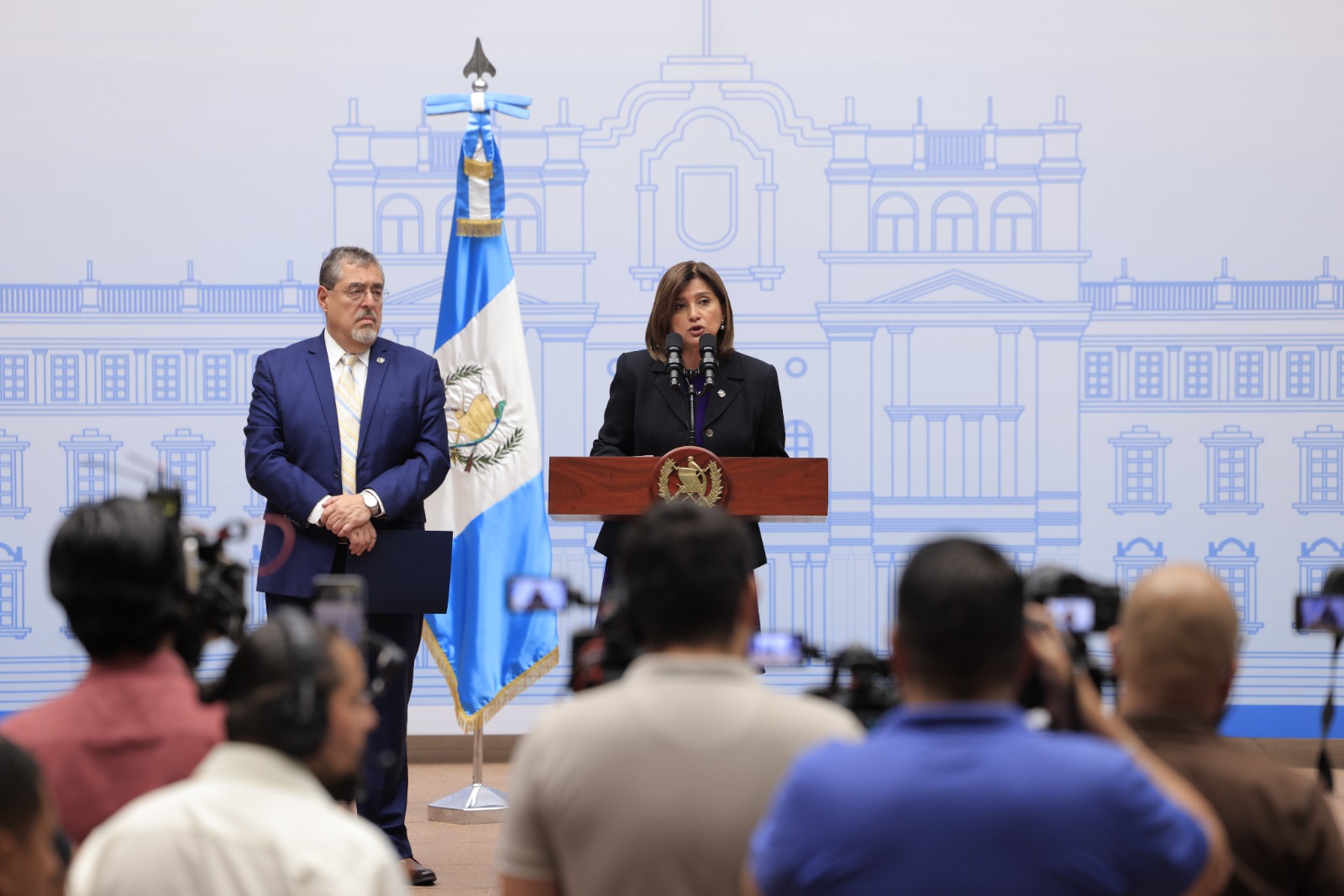 Autoridades del Ejecutivo destacan esfuerzos para la atención a casos de Guillain-Barré. /Foto: Gilber García.