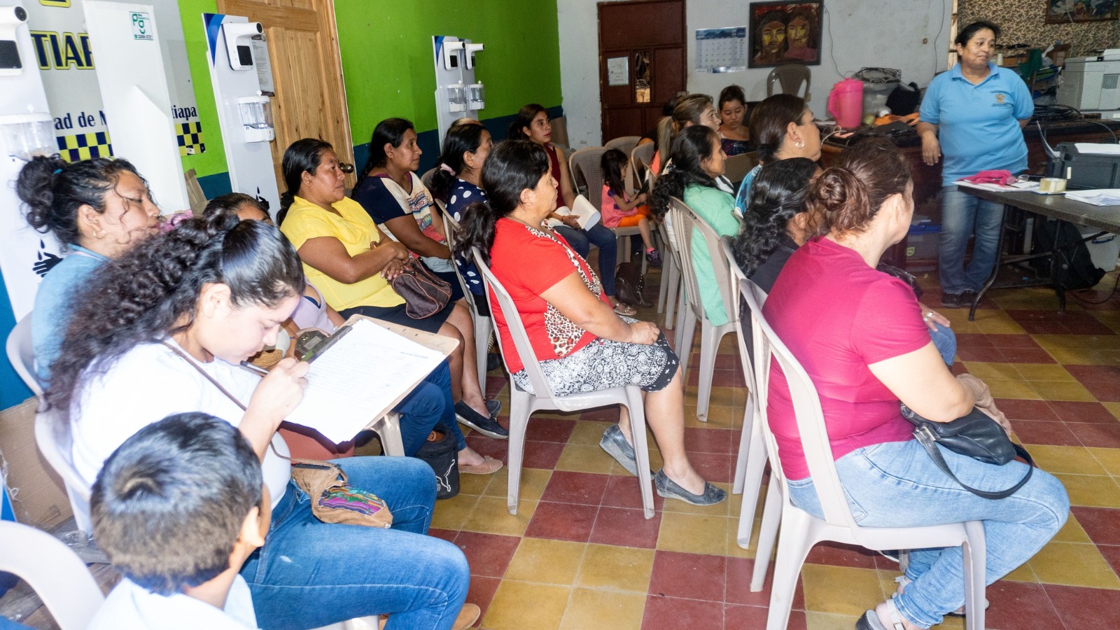 En Moyuta, Jutiapa, desarrollan reunión para empoderar a mujeres