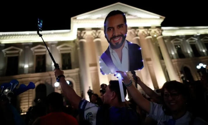 Presidente Arévalo saluda a su homólogo salvadoreño por su victoria electoral