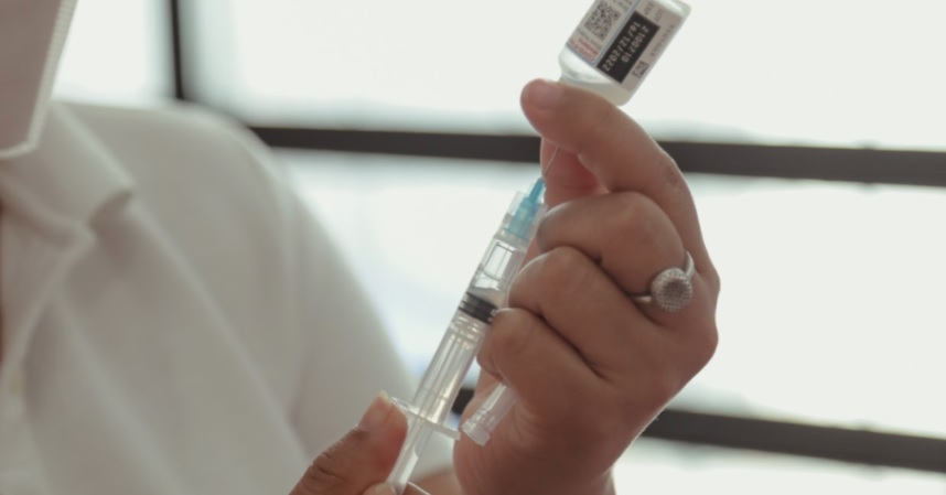 Vacuna brasileña contra el dengue tiene una eficacia del 79.6 %