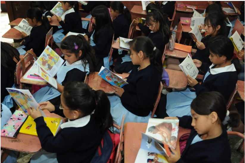 Ministerio de Educación ya tiene listos más de 2 millones y medio de libros. / Foto: DCA.
