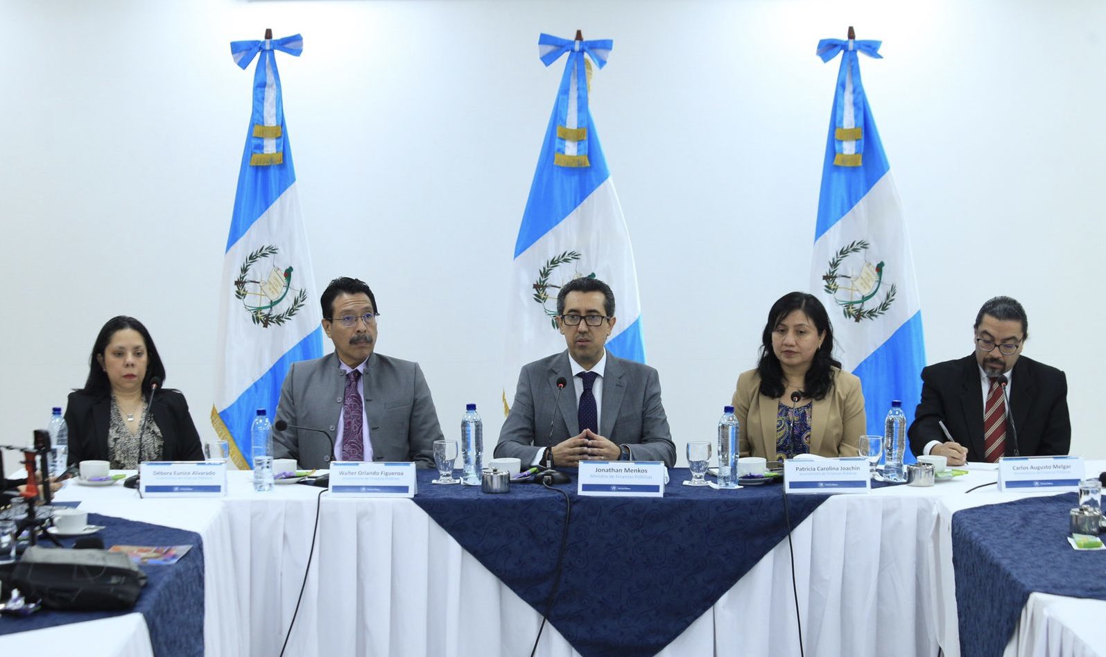 Ministro de Finanzas presenta su plan de trabajo