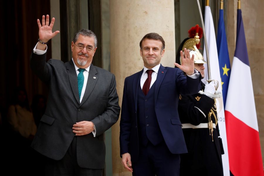 Presidente Arévalo conversa con Macron y Unesco sobre diversos temas