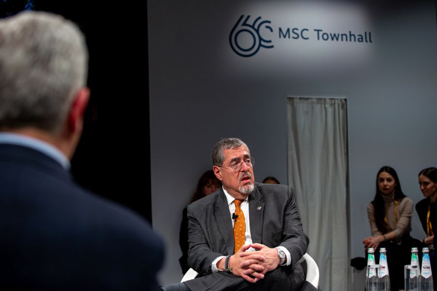 Presidente Arévalo asiste a conferencia sobre seguridad en Múnich