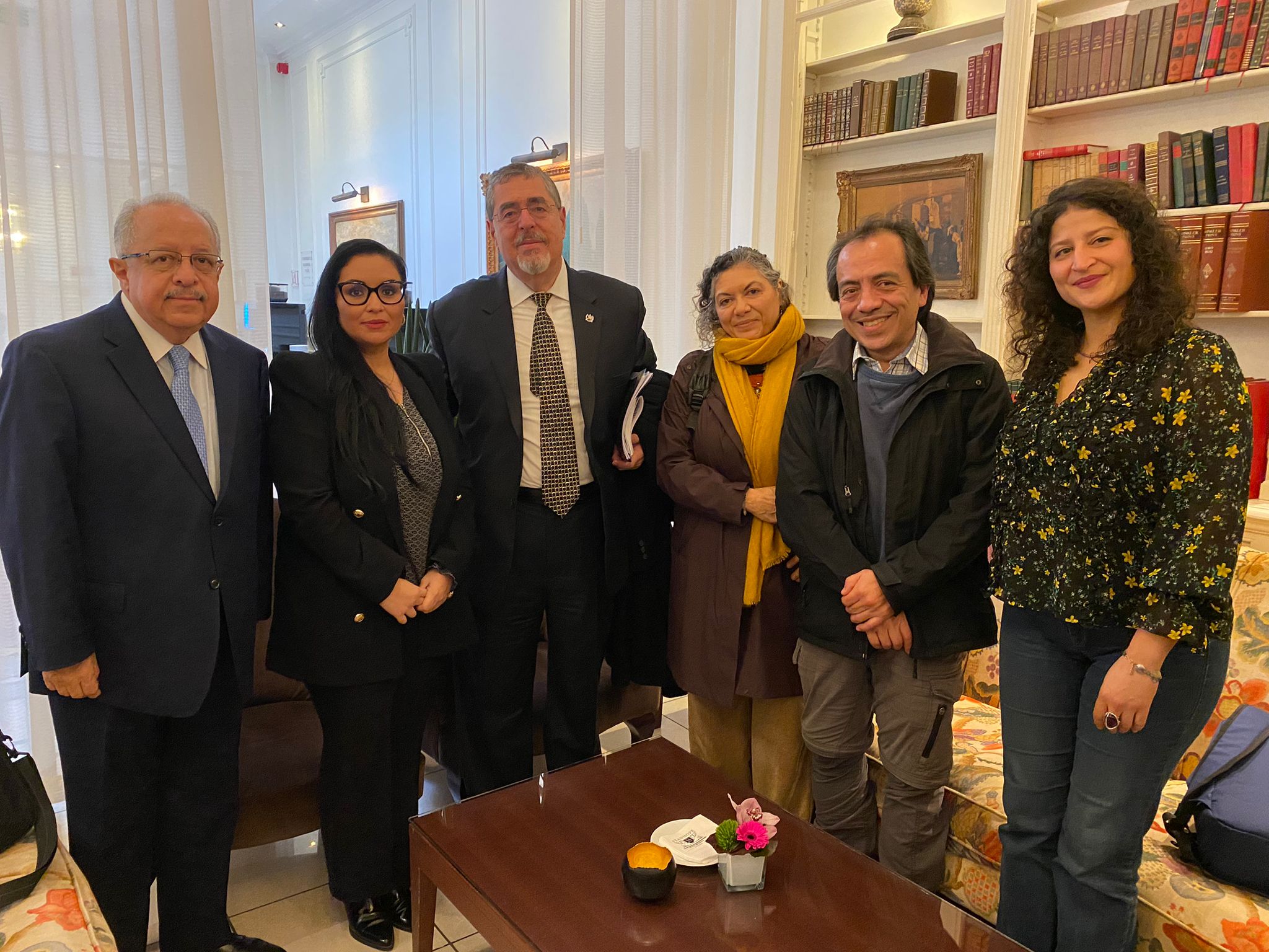 Presidente Arévalo se reúne con la guatemalteca Mariela Coline