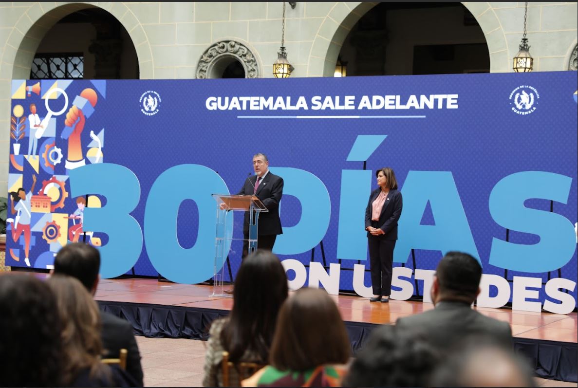 Presidente y Vicepresidenta presentan avances de los primeros 30 días de gestión