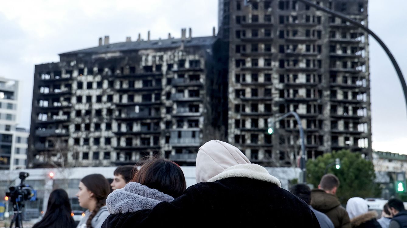 Número de muertos en el incendio de un edificio de viviendas en España se eleva a diez