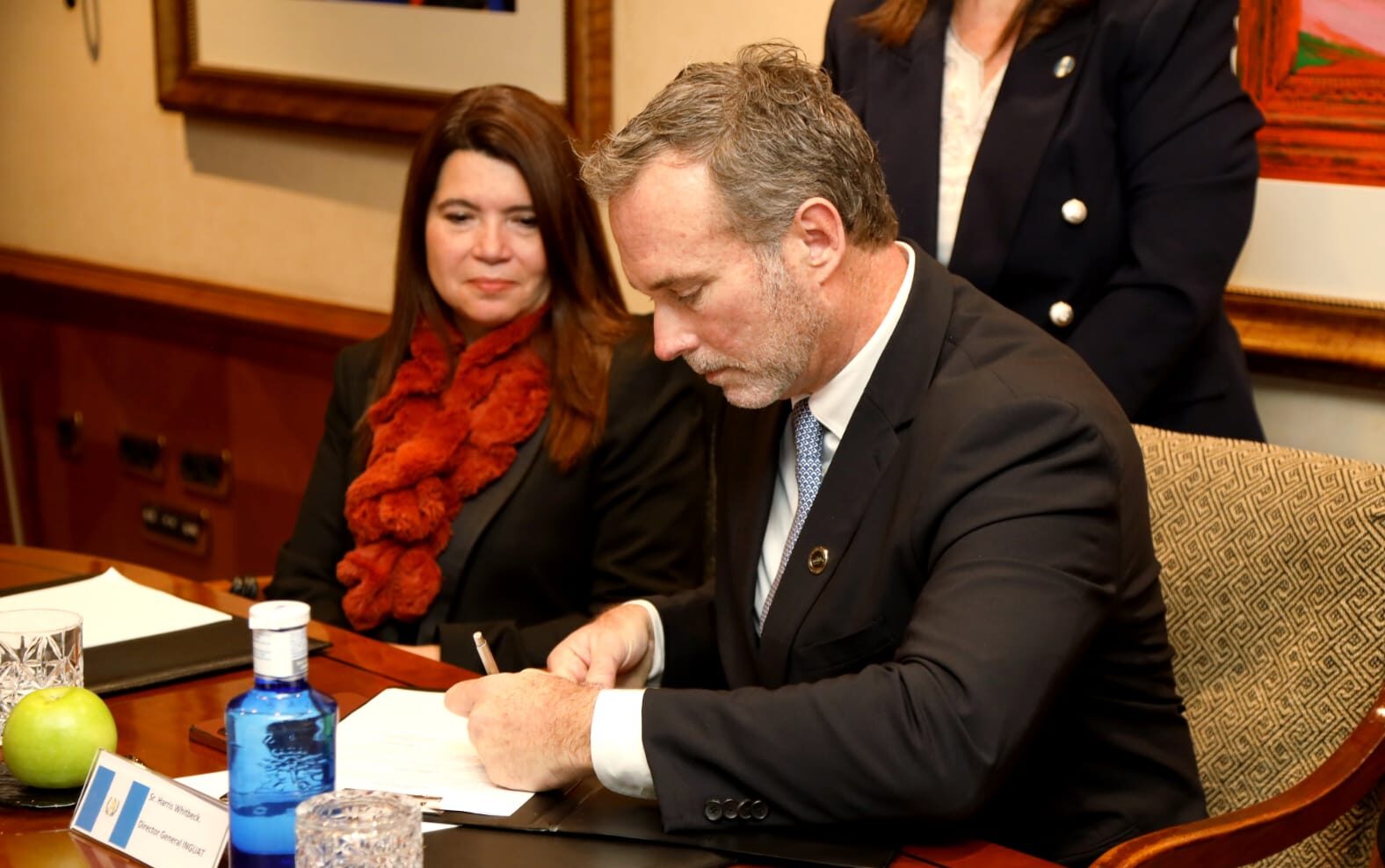 Presidente Arévalo: Acuerdo con Iberia proyectará la imagen turística del país