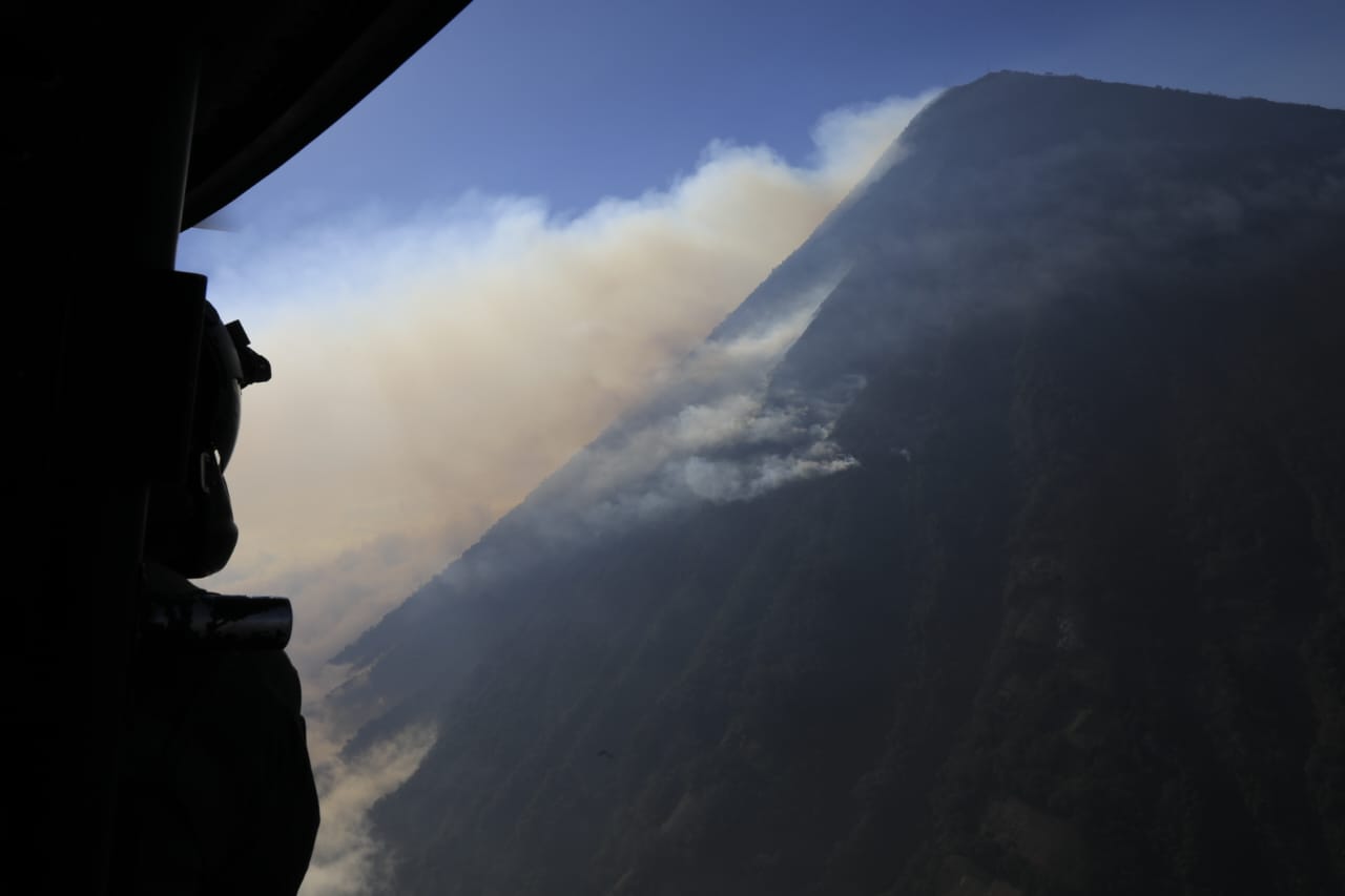 Conap presenta denuncia por incendio en la zona de veda del volcán de Agua