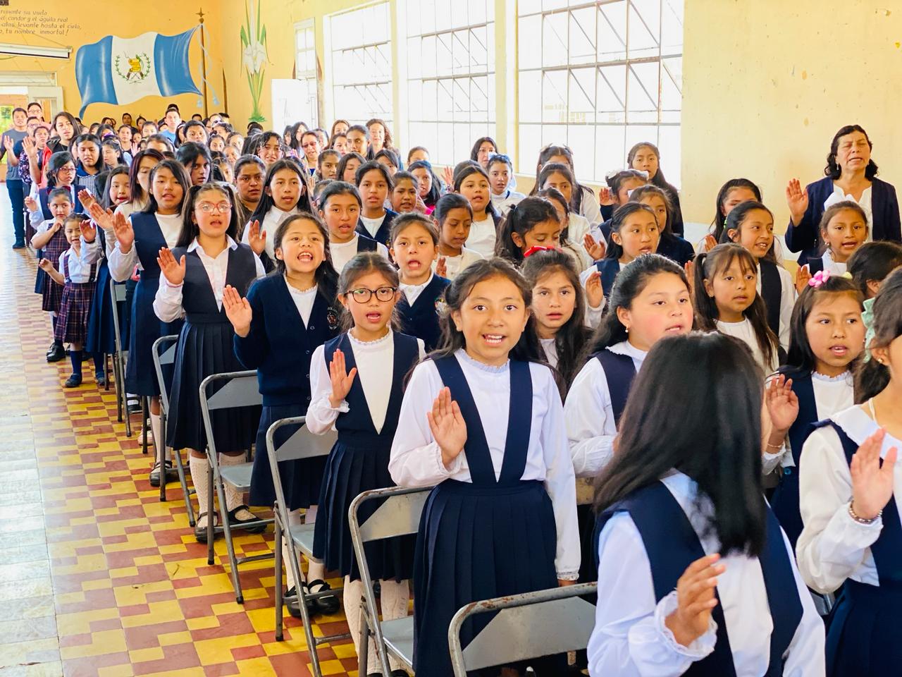 Más de 288 mil estudiantes empiezan clases en San Marcos
