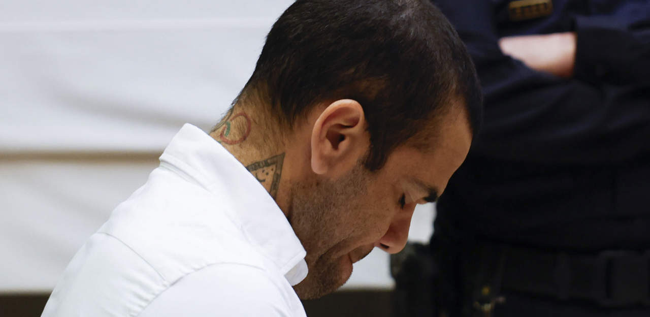 Dani Alves es condenado a 4 años y medio de prisión