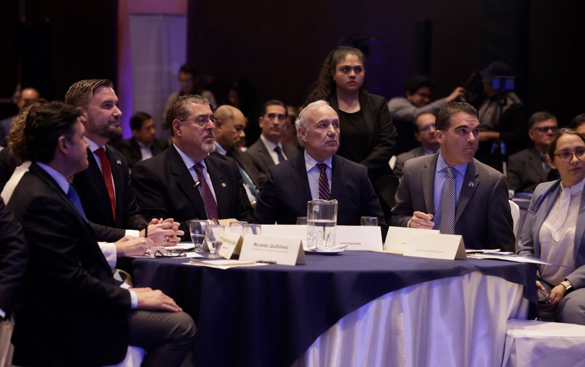 Guatemala y Estados Unidos buscan mayor cooperación económica