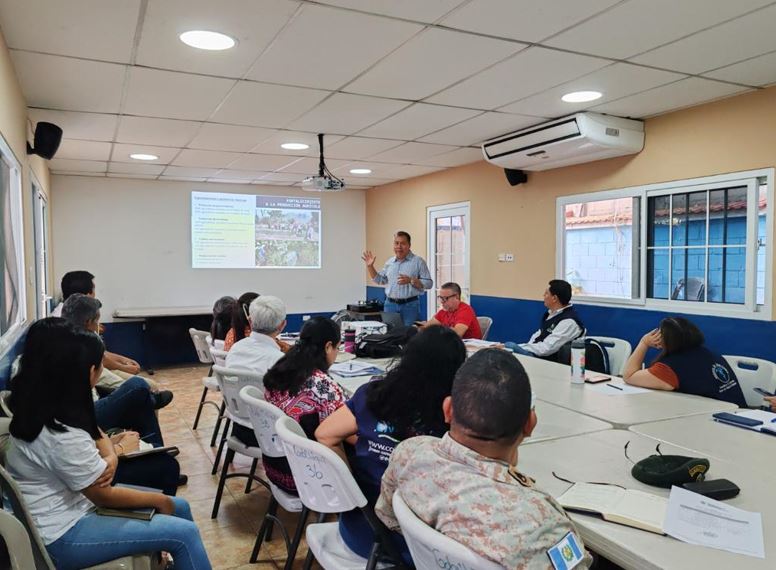 Reiteran compromiso para mejorar las condiciones alimentarias de la población de Chiquimula