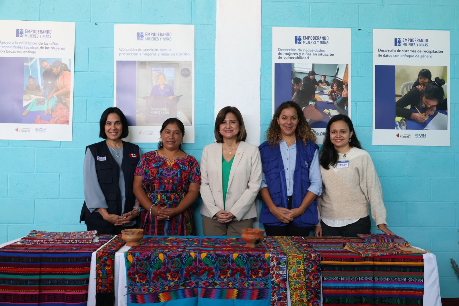 Karin Herrera alienta a emprendedoras de Santa Apolonia, Chimaltenango