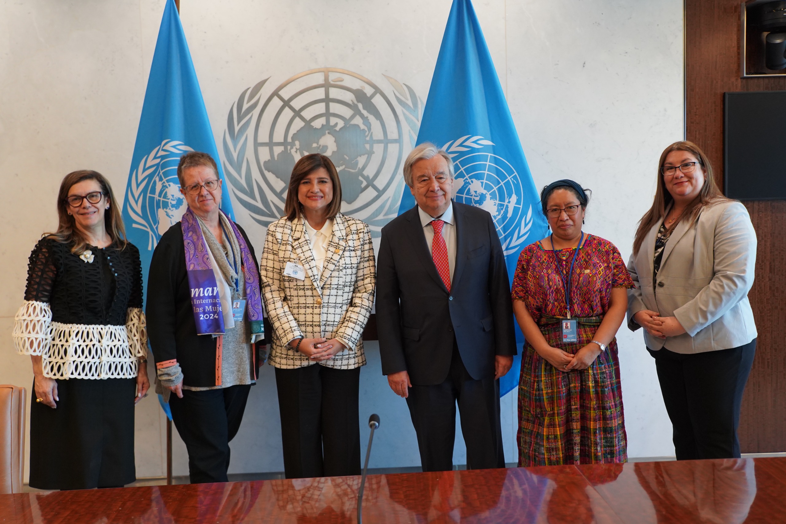 Karin Herrera junto a la delegación guatemalteca en la ONU. /Foto: Vicepresidencia de la República