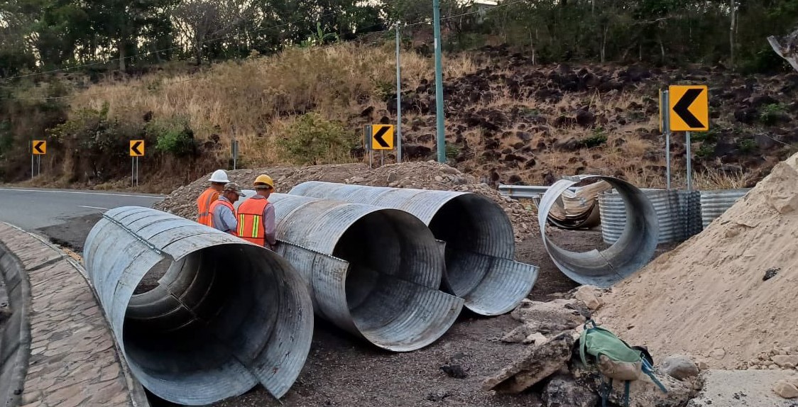 CIV agiliza reparación de tramos carreteros hacia El Salvador