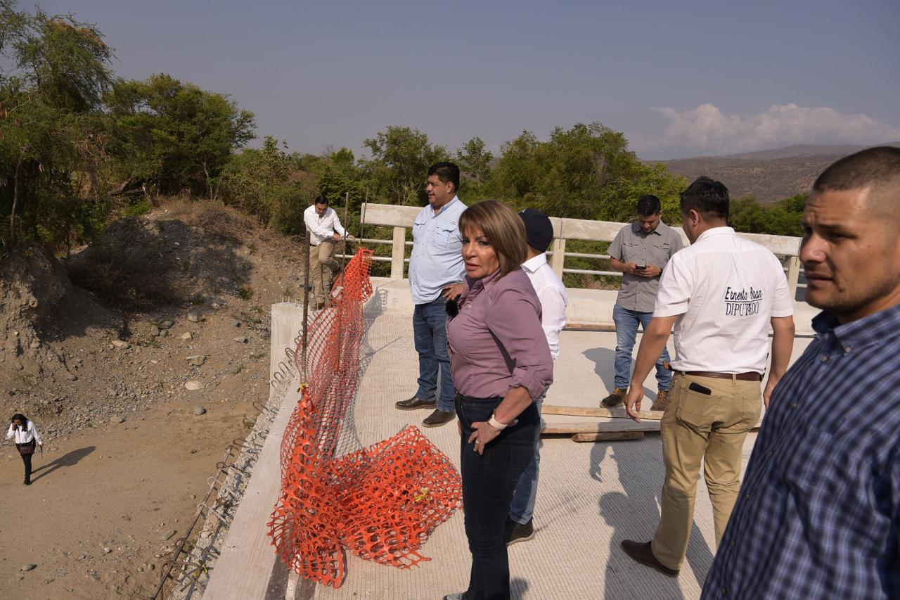 CIV supervisa construcción del puente vehicular El Jícaro, El Progreso