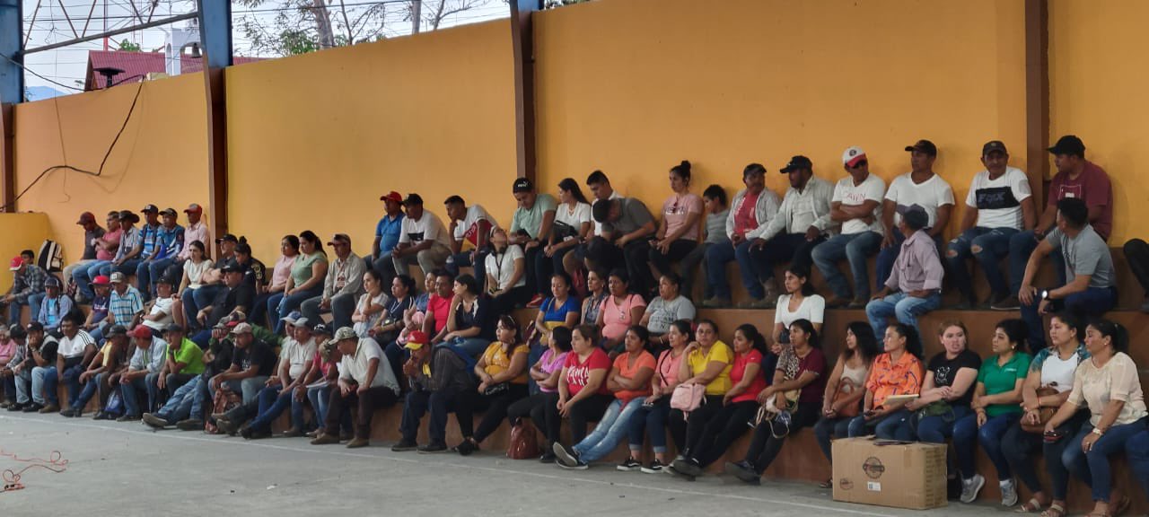 Capacitan a comisiones municipales de prevención de la violencia en Zacapa