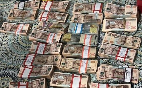 Red de visas falsas poseía más de 362 mil quetzales en una vivienda
